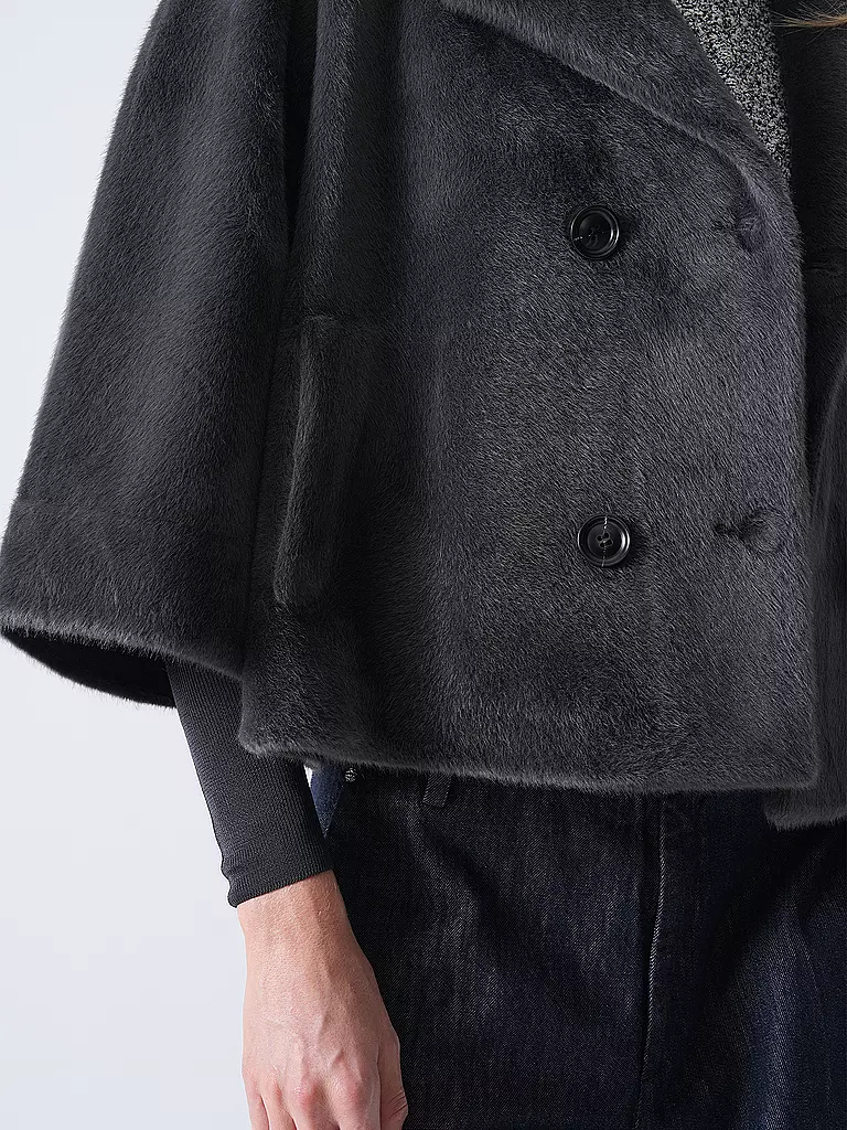 PRIDE TO BE | Jacke in Felloptik DOLORES | grau