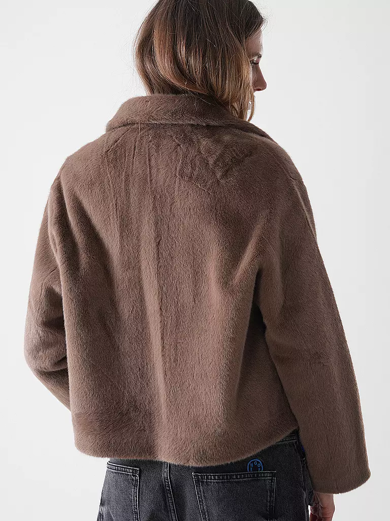 PRIDE TO BE | Jacke in Felloptik HELENA | hellbraun