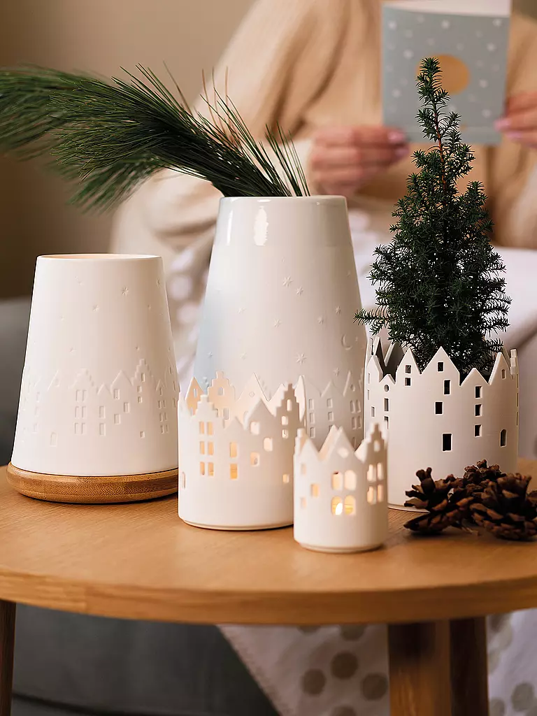 RAEDER | Weihnachs Windlicht Winterstadt 12,8x16,5cm Weiss | weiss