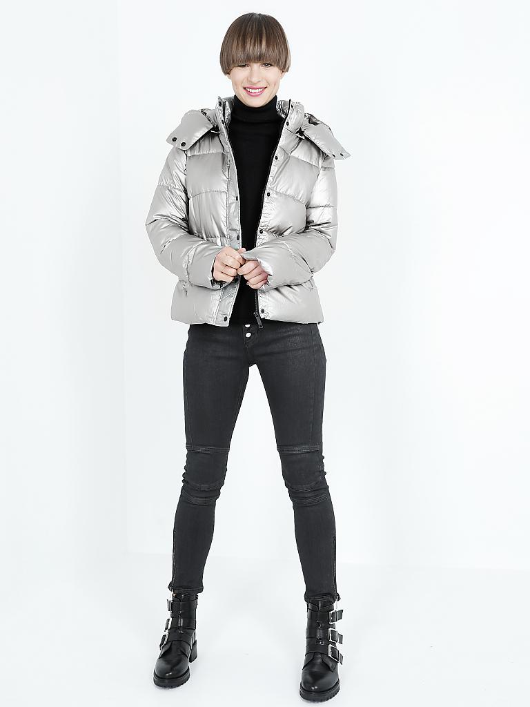 REVIEW | Steppjacke | silber