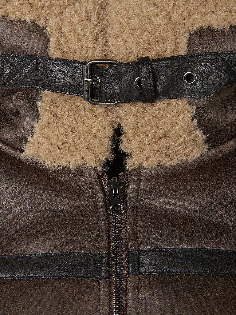 RIANI | Jacke in Lederoptik | braun