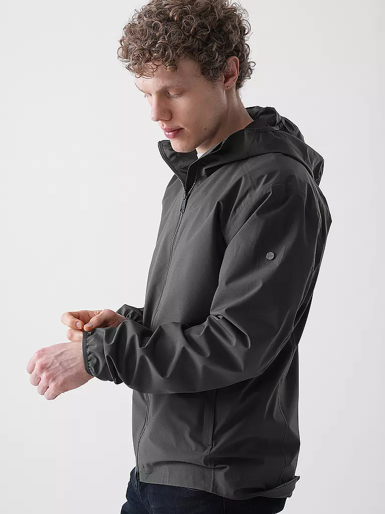 SCANDINAVIAN EDITION | Windbreaker  | olive