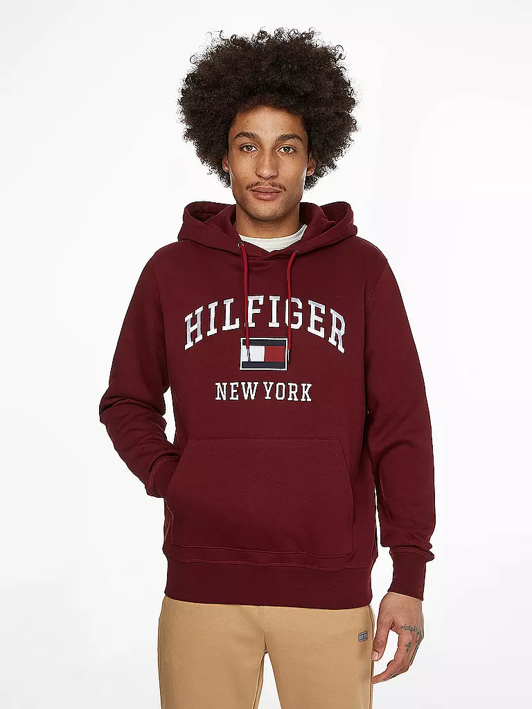 TOMMY HILFIGER | Kapuzensweater - Hoodie MODERN VARSITY | rot