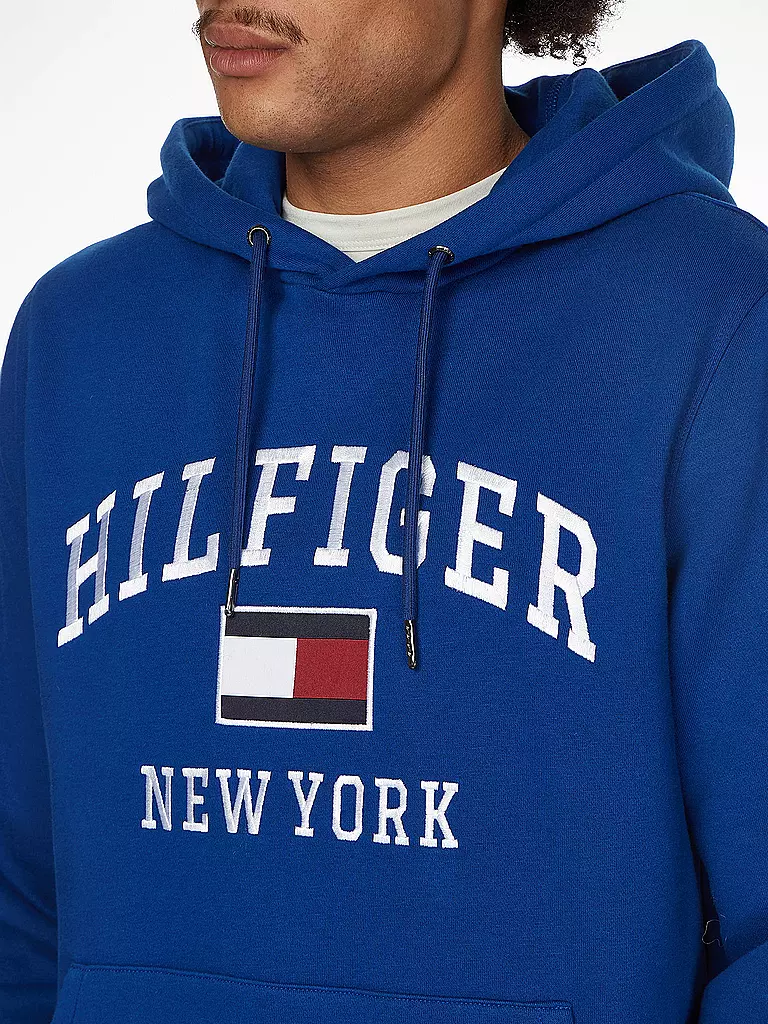 TOMMY HILFIGER | Kapuzensweater - Hoodie MODERN VARSITY | blau