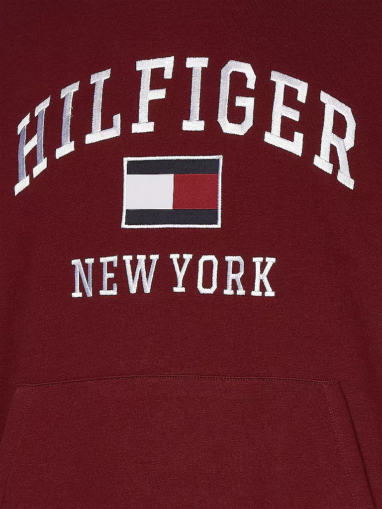 TOMMY HILFIGER | Kapuzensweater - Hoodie MODERN VARSITY | rot