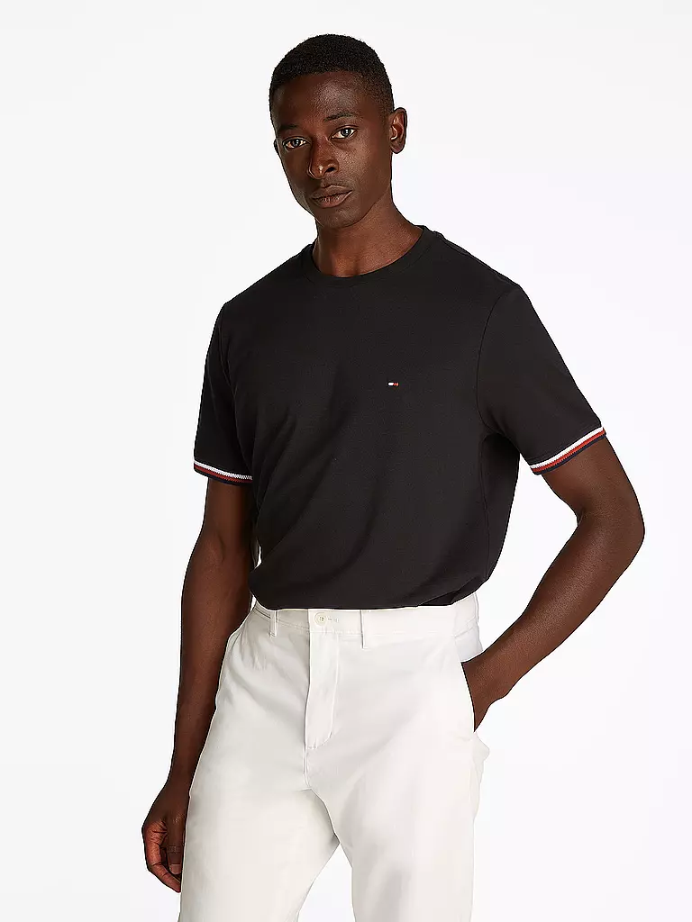 TOMMY HILFIGER | T-Shirt  | schwarz
