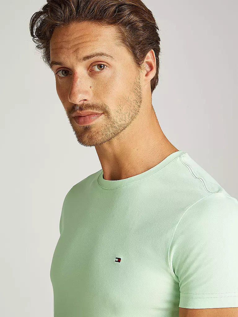TOMMY HILFIGER | T-Shirt Slim Fit | grün
