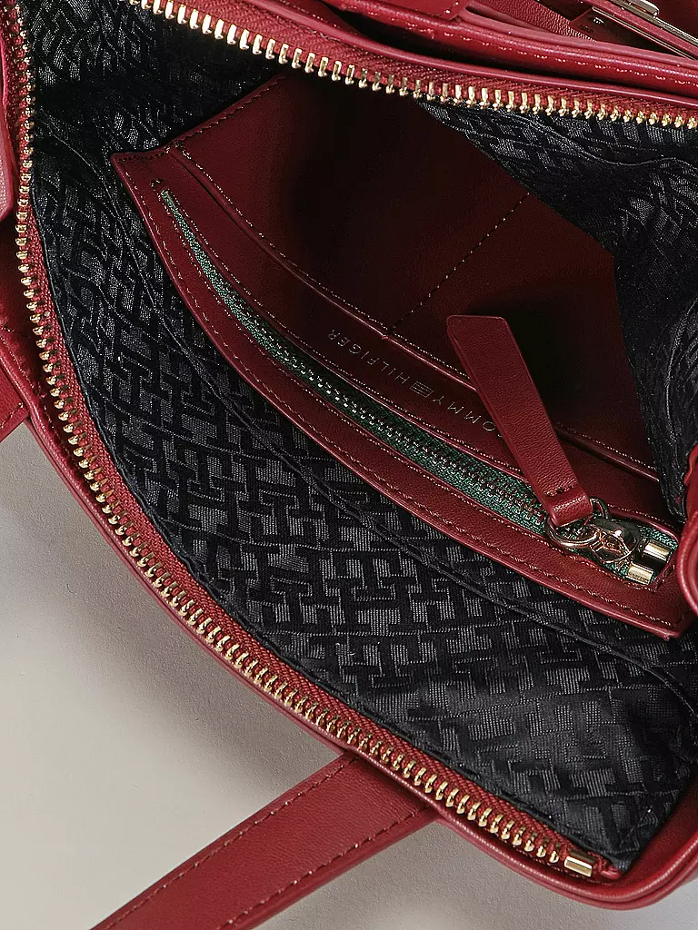 TOMMY HILFIGER | Tasche - Henkeltasche TH HERITAGE | rot