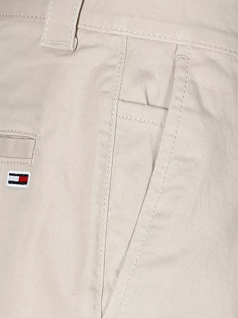 TOMMY JEANS | Chino Shorts Slim Fit SCANTON | beige