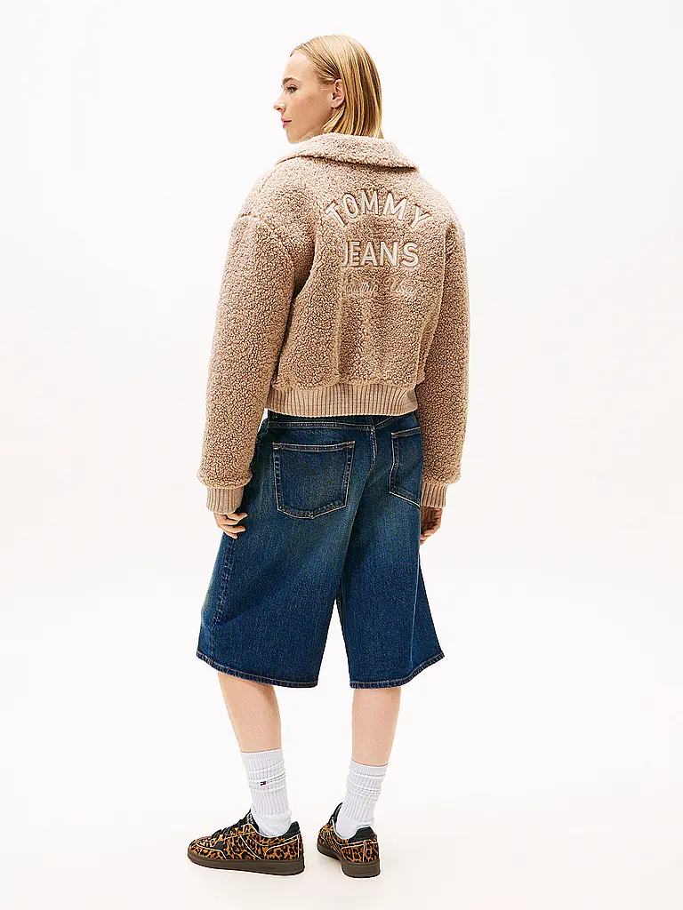TOMMY JEANS | Jacke in Felloptik | 