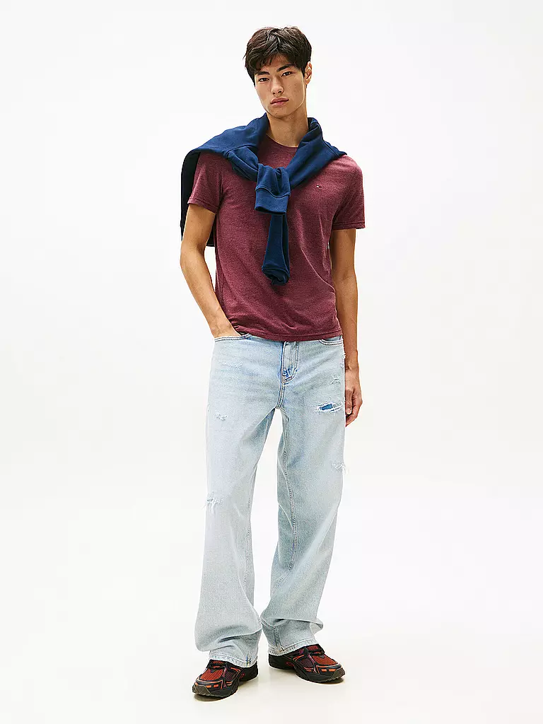 TOMMY JEANS | T-Shirt Slim Fit | dunkelrot