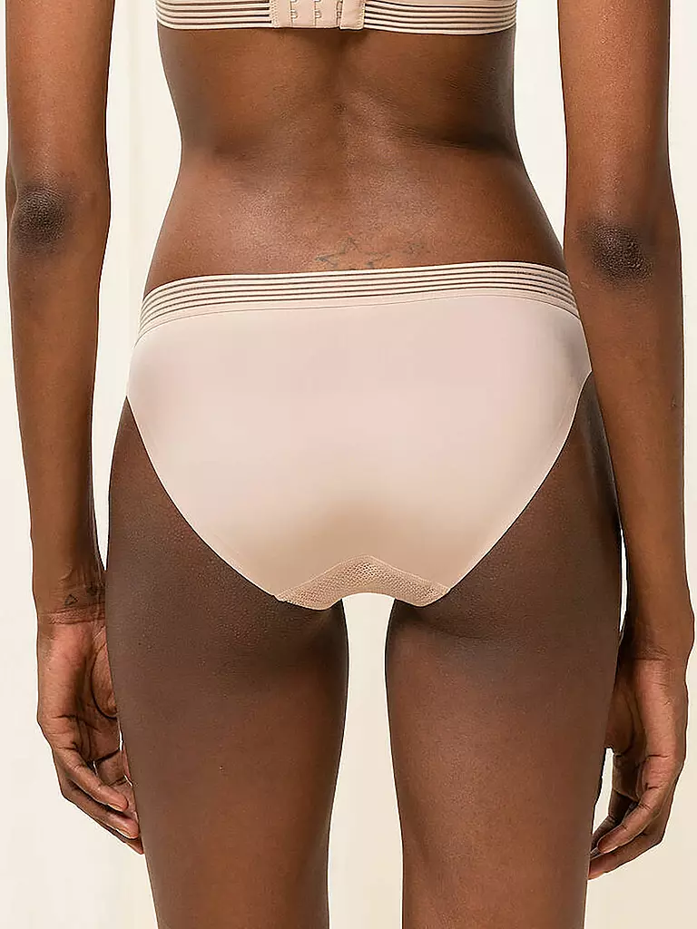 TRIUMPH | Tai-Slip "Infinite Sensation" (Smooth Skin) | beige