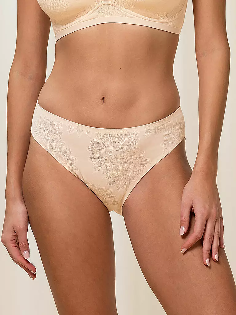 TRIUMPH | Tail Slip "Smart" (Nude) | beige