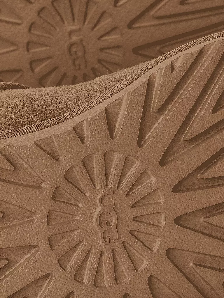 UGG | Snowboots CLASSIC ULTRA MINI | olive