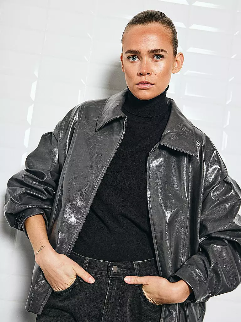 WITHBLACK | Jacke aus Lederimitat GILIAN | 