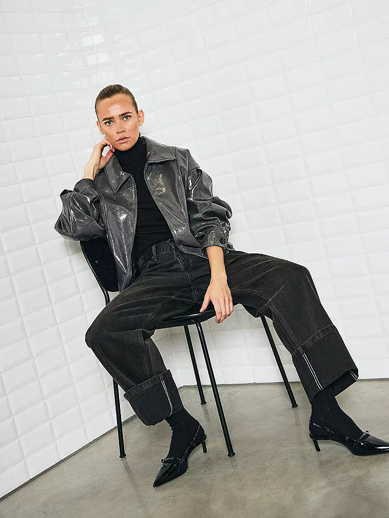 WITHBLACK | Jacke aus Lederimitat GILIAN | 
