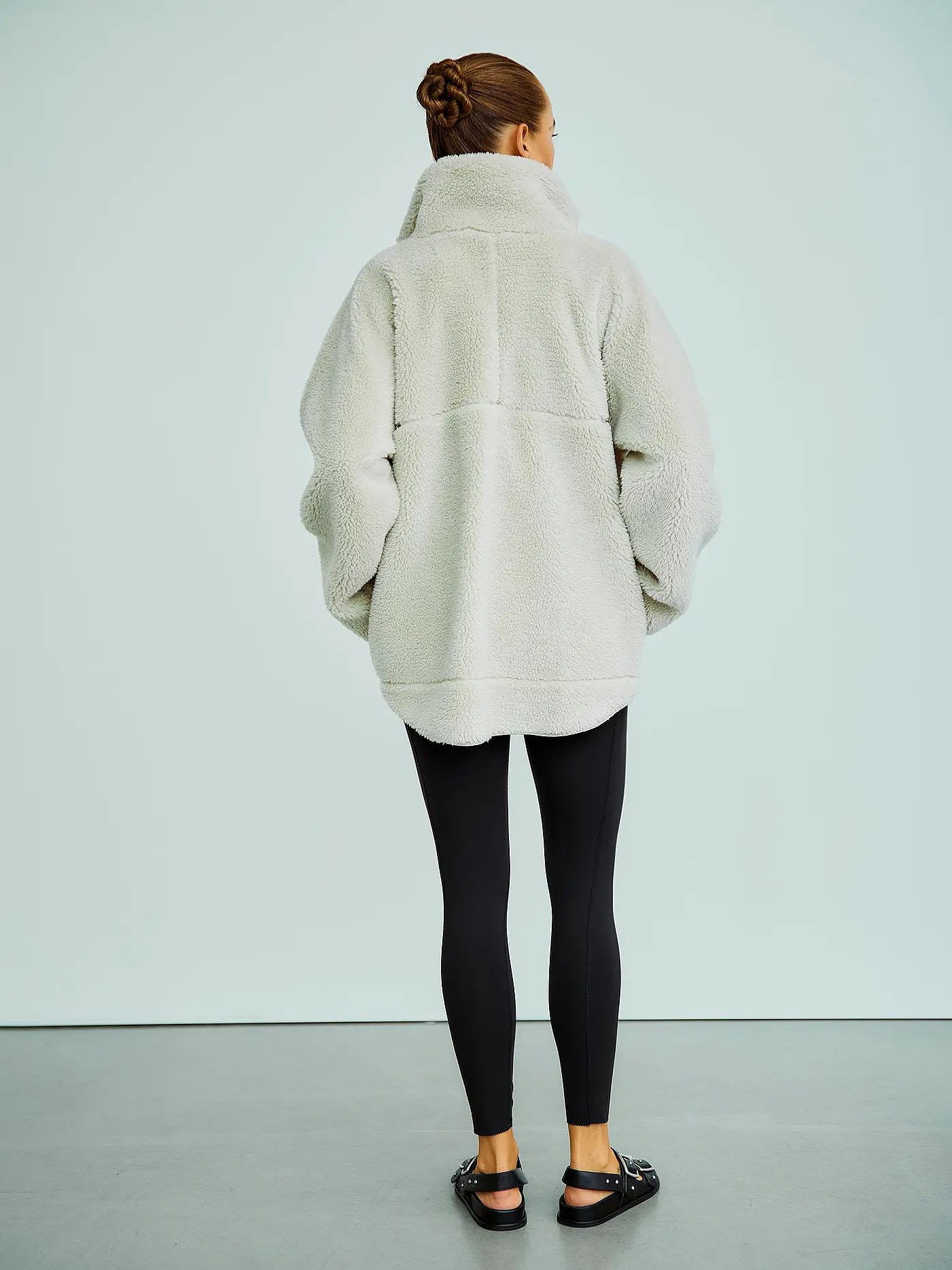 WITHBLACK | Jacke in Felloptik PILE | beige
