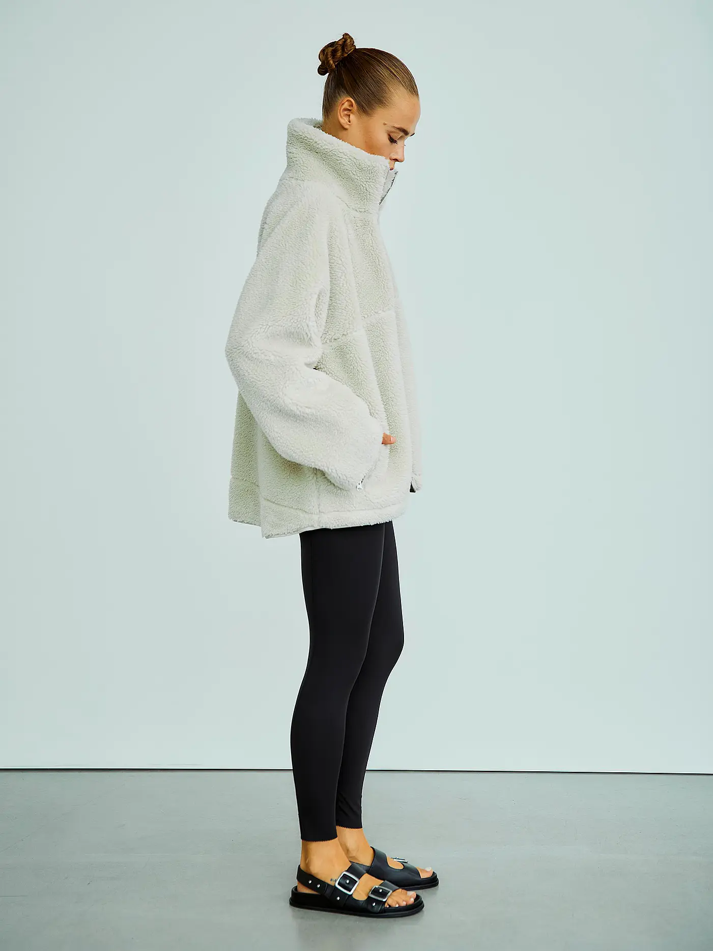 WITHBLACK | Jacke in Felloptik PILE | beige