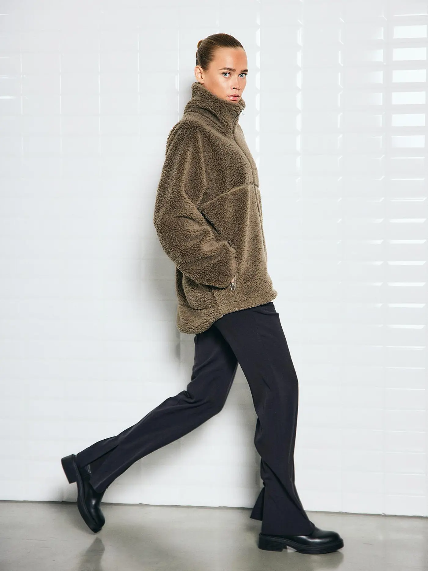 WITHBLACK | Jacke in Felloptik PILE | hellbraun