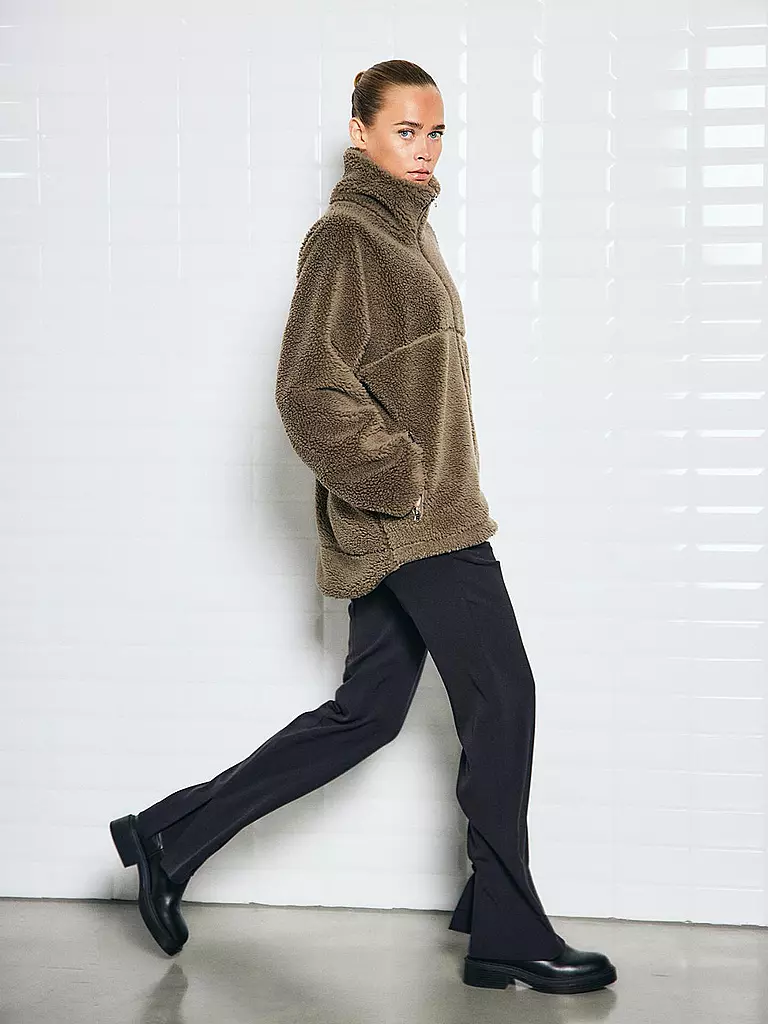 WITHBLACK | Jacke in Felloptik PILE | 
