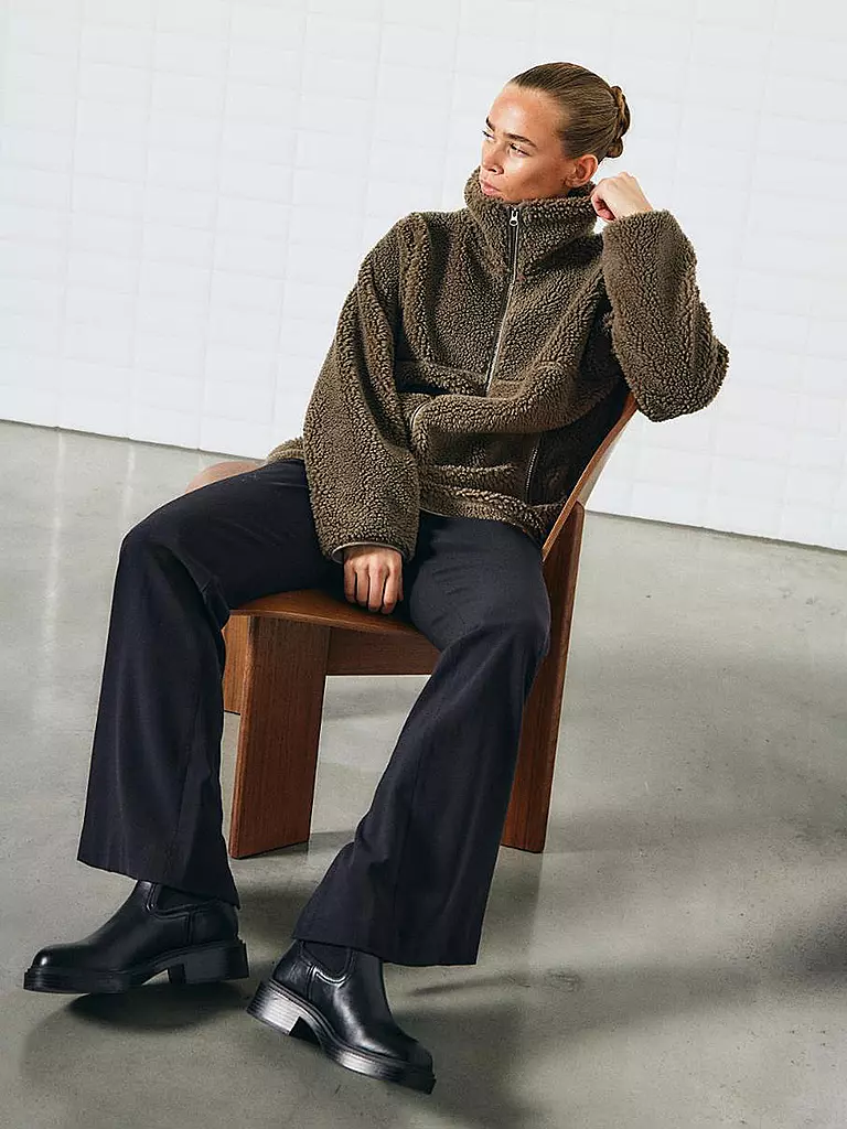 WITHBLACK | Jacke in Felloptik PILE | 
