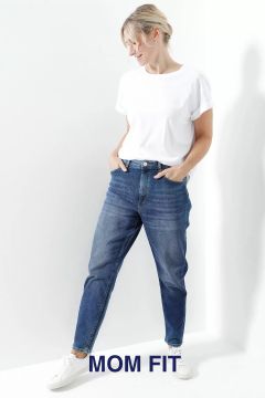 Damen-Jeans_Fit_Guide-Mom_Fit-LPB-480×720